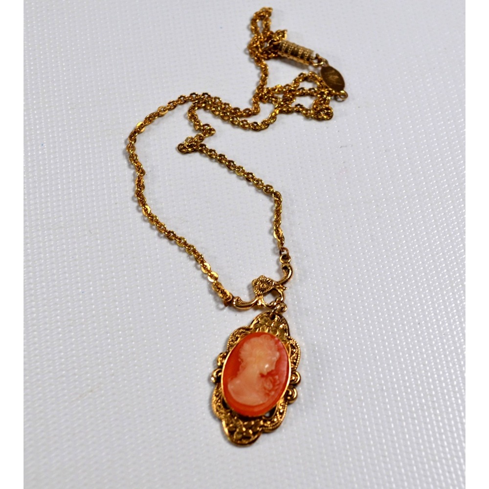 Vintage 1928‎ Brand Gold Tone Cameo Necklace Choker 15" - Picture 3 of 16